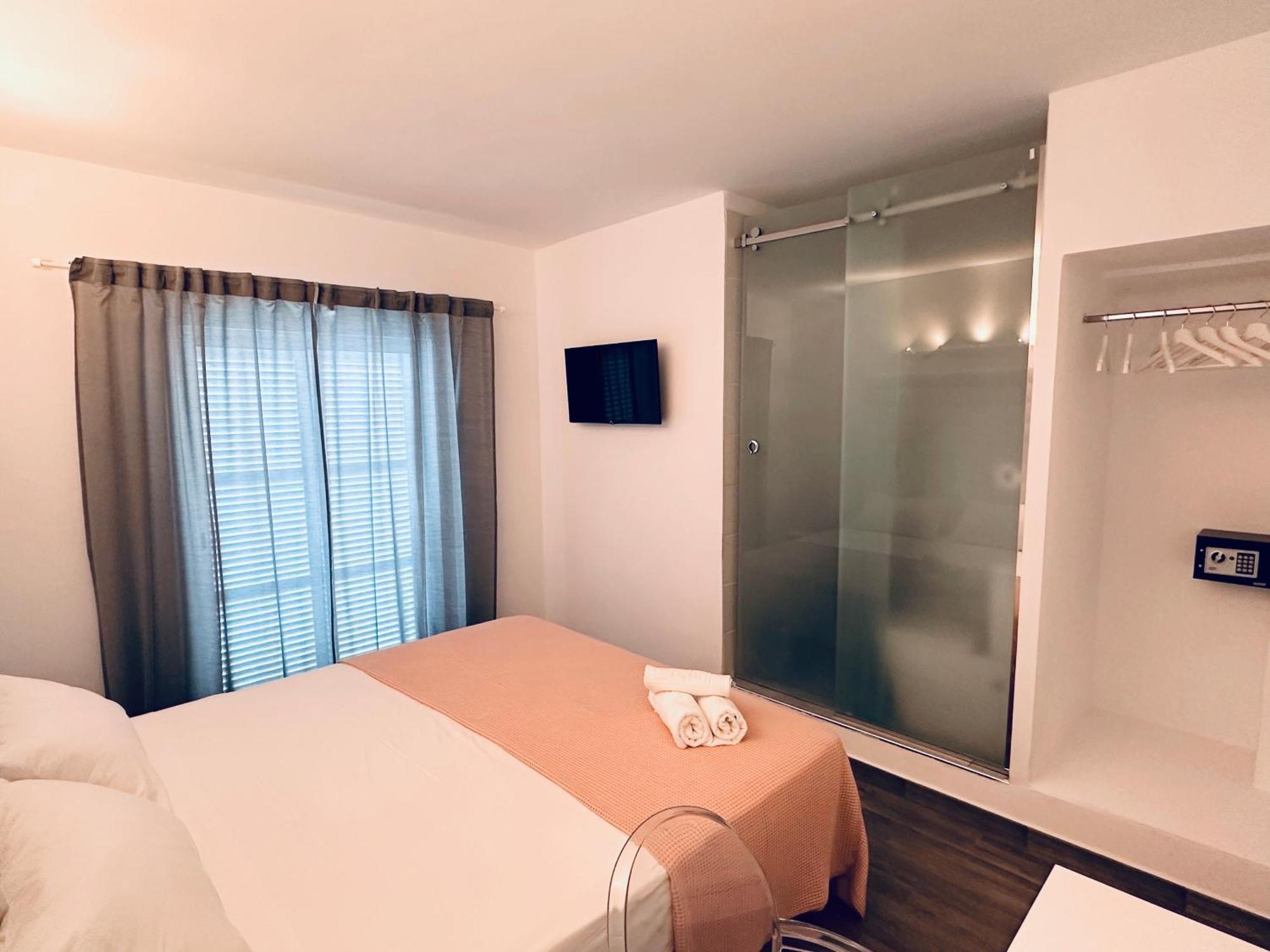 Bhc Boutique Hostal Cala Millor Cala Millor  Bagian luar foto