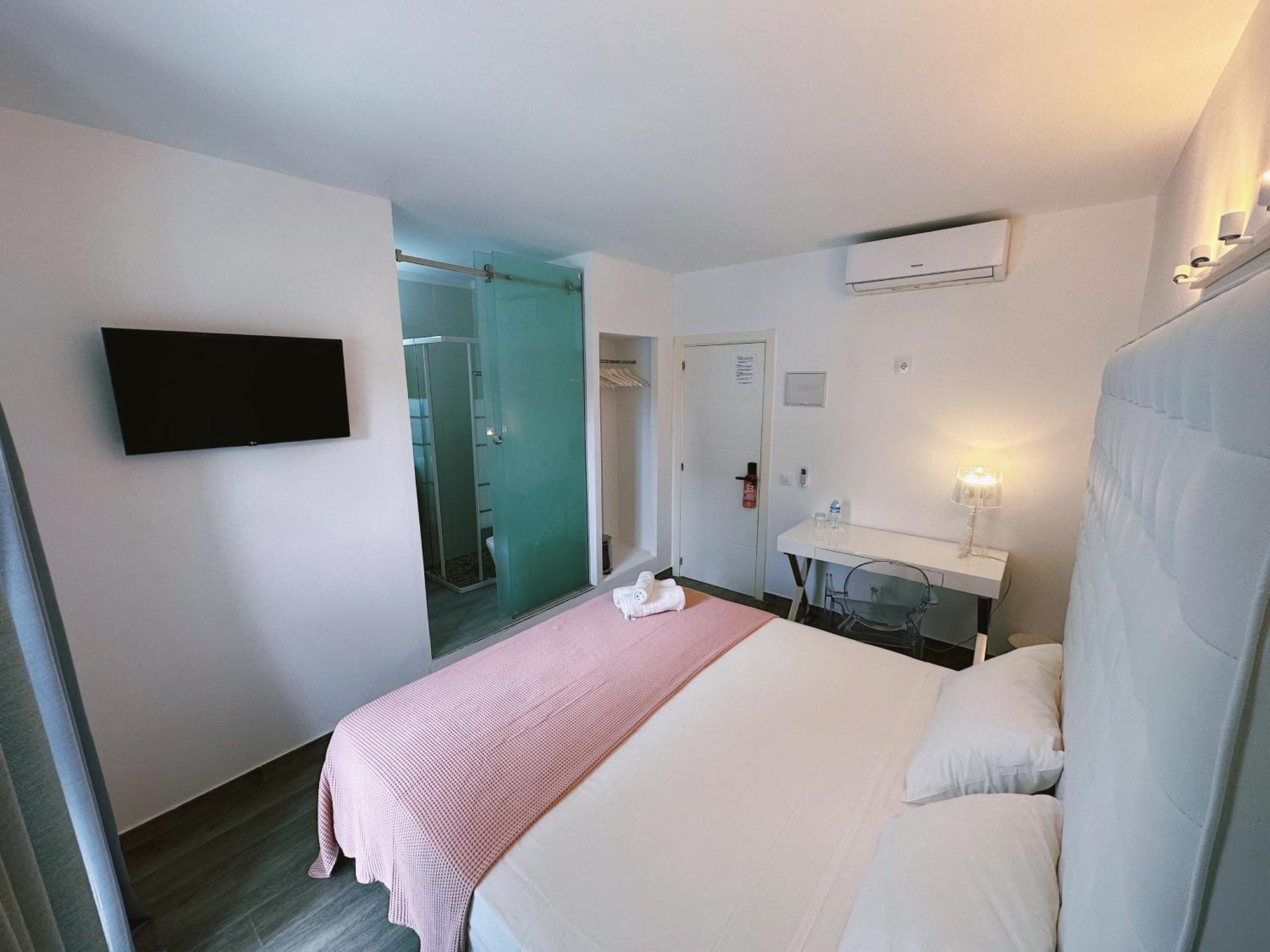 Bhc Boutique Hostal Cala Millor Cala Millor  Bagian luar foto